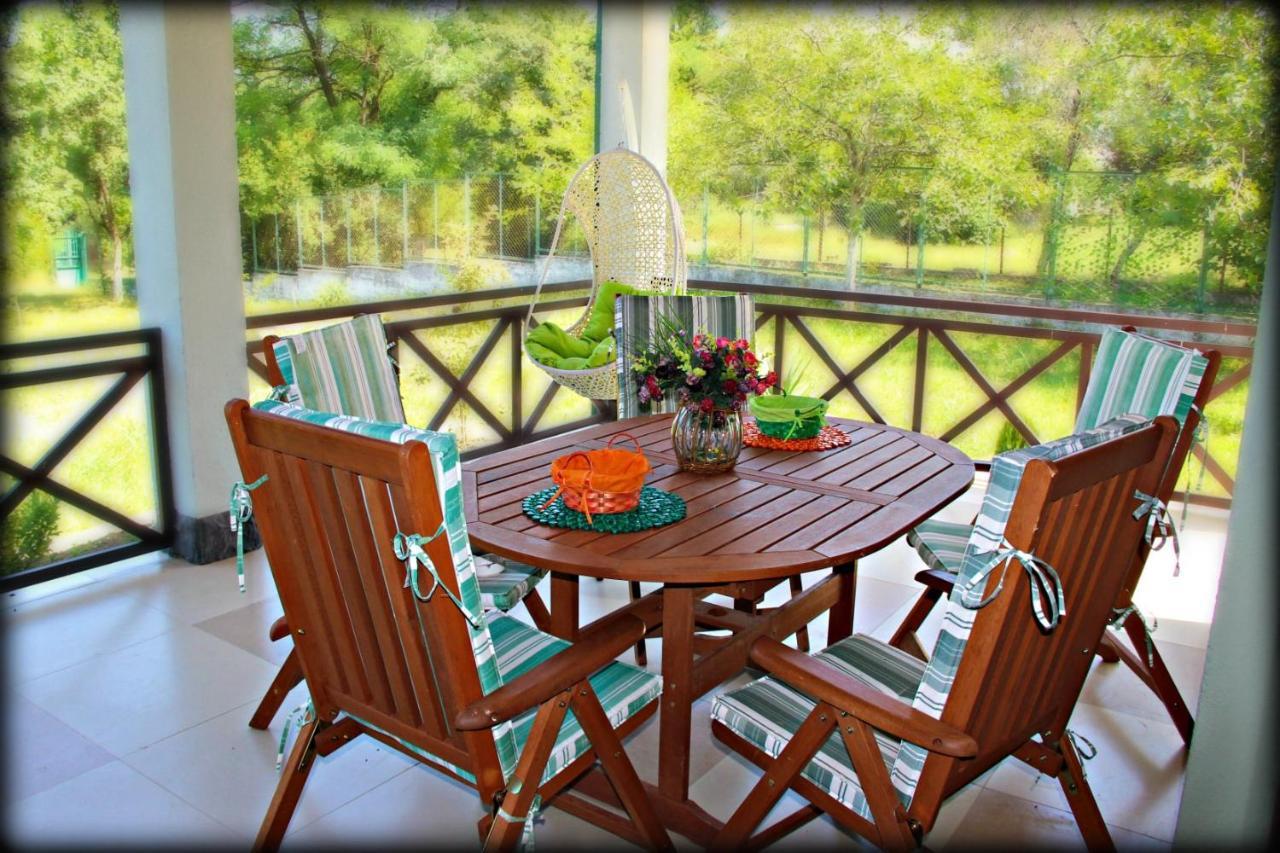 Villa Rokiti Екстер'єр фото